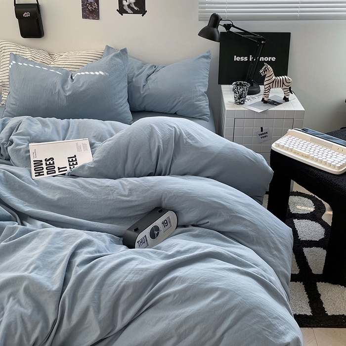 91家纺网 家纺一手货源 找家纺 卡迪熊家纺 2024新款ins风超柔褶皱亲肤磨毛水洗m四件套纯色系列-风格2 奶油蓝