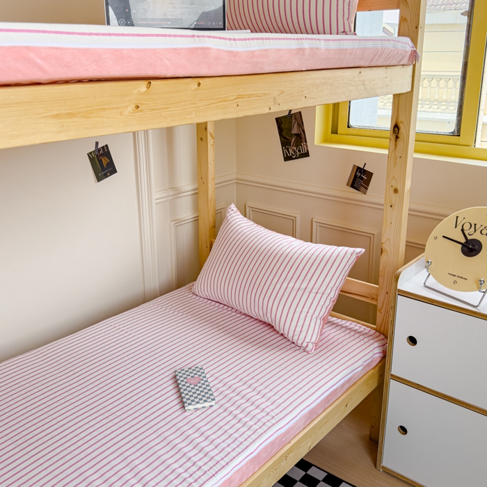 91家纺网 家纺一手货源 找家纺 金丝鸟家纺 2024新款全棉色织水洗棉水晶绒床垫套 玫红中条