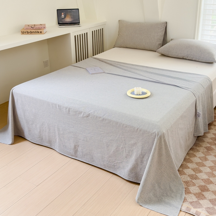 91家纺网 家纺一手货源 找家纺 金丝鸟家纺 2024新款A类全棉色织水洗棉单床单系列 灰细条