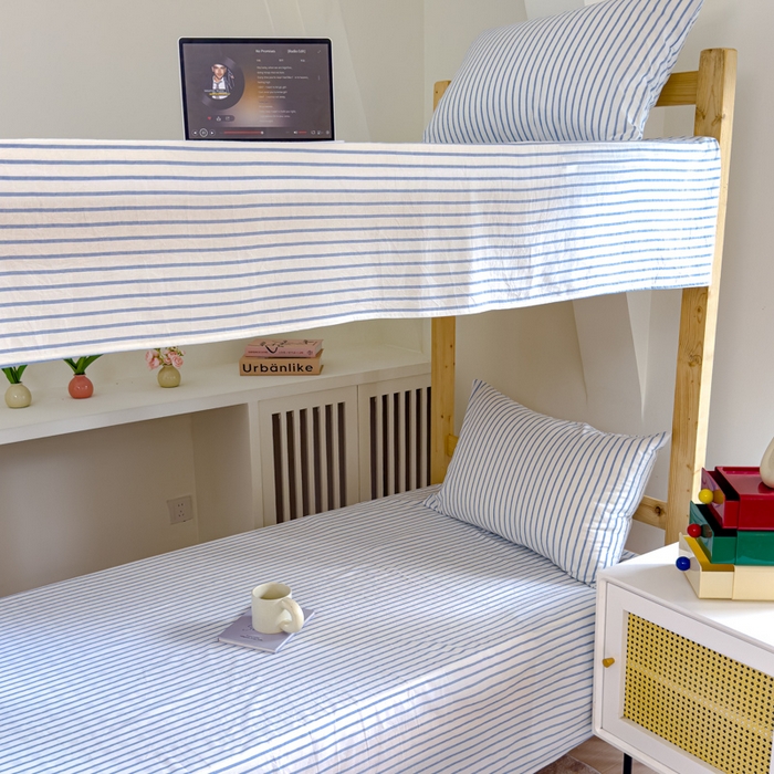 91家纺网 家纺一手货源 找家纺 金丝鸟家纺 2024新款A类全棉色织水洗棉单床单系列（学生床） 蓝色中条