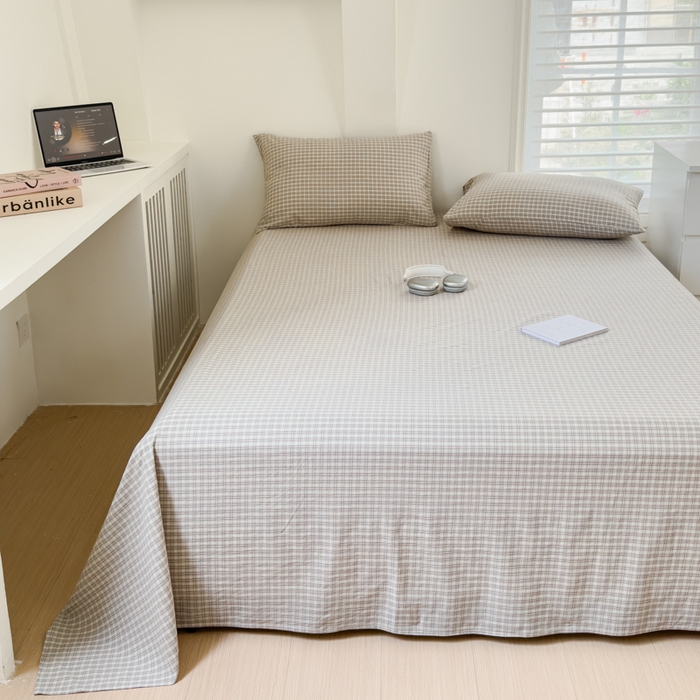 91家纺网 家纺一手货源 找家纺 金丝鸟家纺 2024新款A类全棉色织水洗棉单床单系列 浅绿红条田格