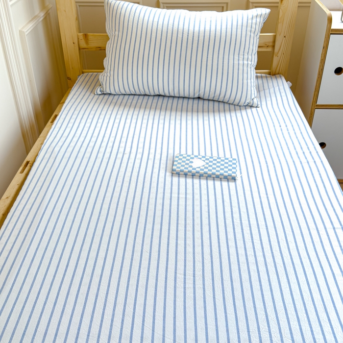 91家纺网 家纺一手货源 找家纺 金丝鸟家纺 2024新款全棉色织水洗棉水晶绒床垫套 蓝色中条