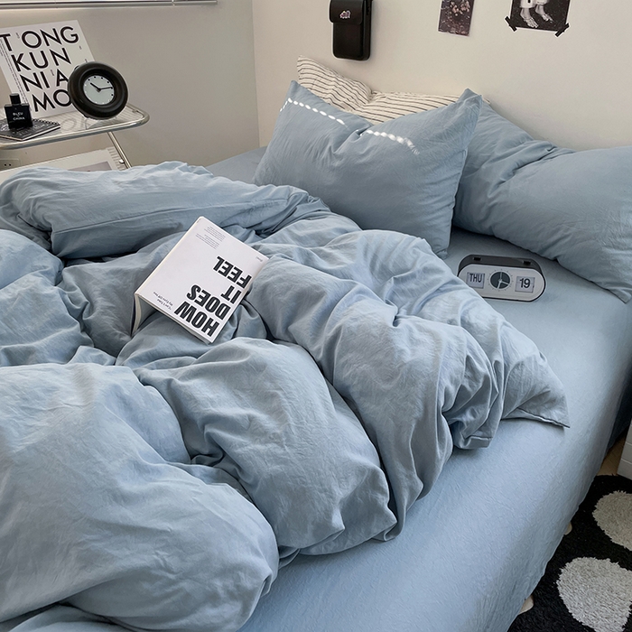 91家纺网 家纺一手货源 找家纺 卡迪熊家纺 2024新款ins风超柔褶皱亲肤磨毛水洗m四件套纯色系列-风格2 奶油蓝