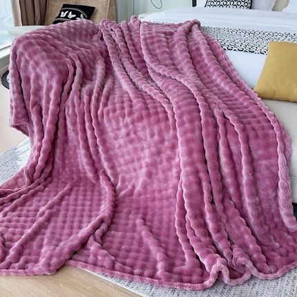 91家纺网 家纺一手货源 找家纺 （总）兜米家居 2024新款纯色仿兔毛泡泡毛毯牛奶绒毛毯午睡毯