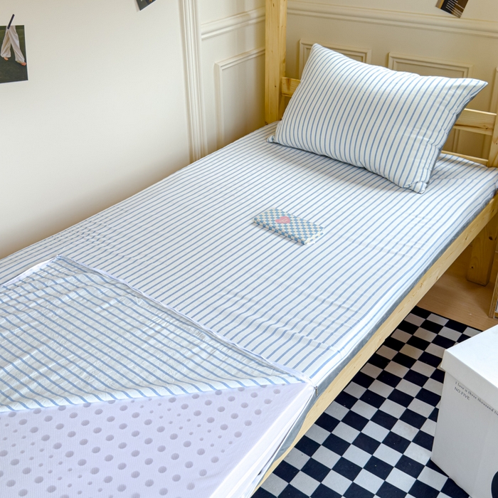 91家纺网 家纺一手货源 找家纺 金丝鸟家纺 2024新款全棉色织水洗棉水晶绒床垫套 蓝色中条