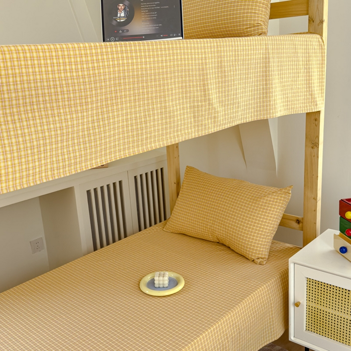 91家纺网 家纺一手货源 找家纺 金丝鸟家纺 2024新款A类全棉色织水洗棉单床单系列（学生床） 姜黄田格