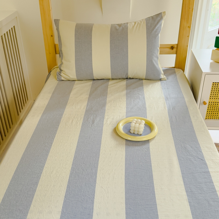 91家纺网 家纺一手货源 找家纺 金丝鸟家纺 2024新款A类全棉色织水洗棉单床单系列（学生床） 蓝灰大竖条