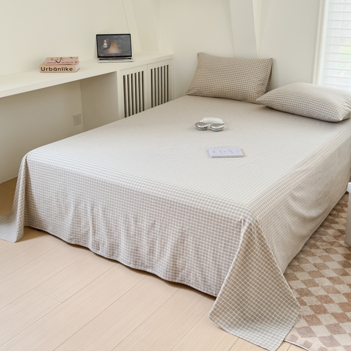 91家纺网 家纺一手货源 找家纺 金丝鸟家纺 2024新款A类全棉色织水洗棉单床单系列 浅绿红条田格