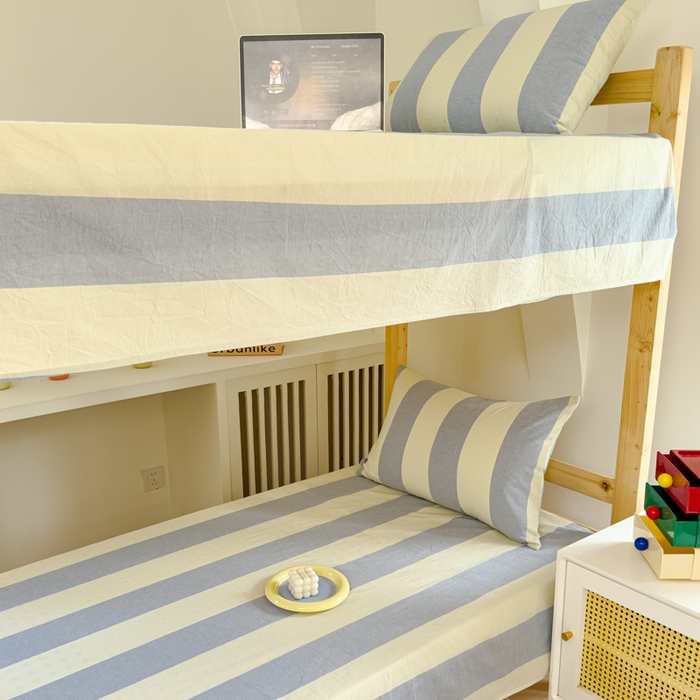 91家纺网 家纺一手货源 找家纺 金丝鸟家纺 2024新款A类全棉色织水洗棉单床单系列（学生床） 蓝灰大竖条