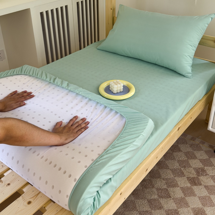 91家纺网 家纺一手货源 找家纺 金丝鸟家纺 2024新款A类全棉色织水洗棉单床笠系列（学生床） 果绿