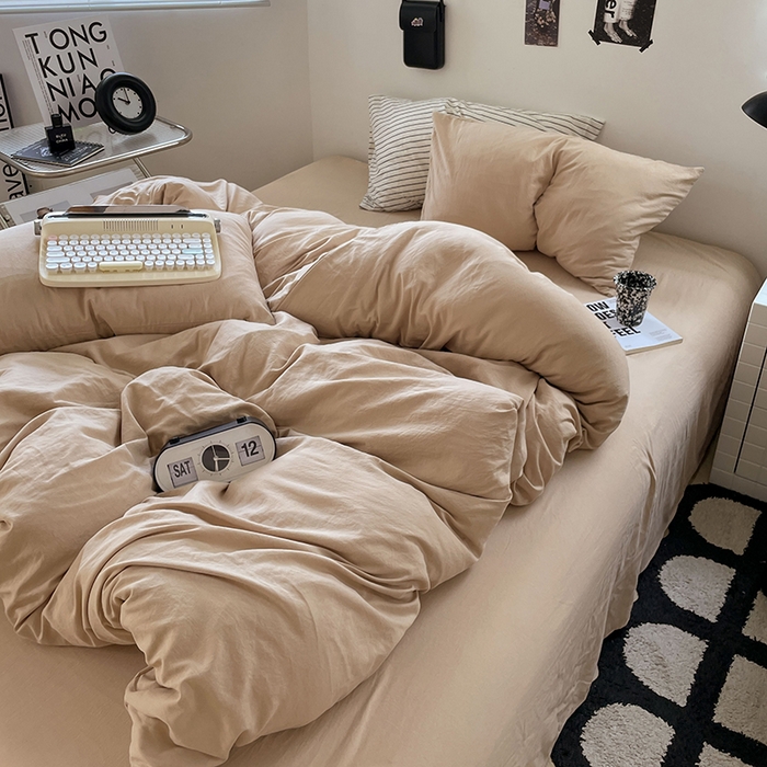 91家纺网 家纺一手货源 找家纺 卡迪熊家纺 2024新款ins风超柔褶皱亲肤磨毛水洗m四件套纯色系列-风格2 奶茶