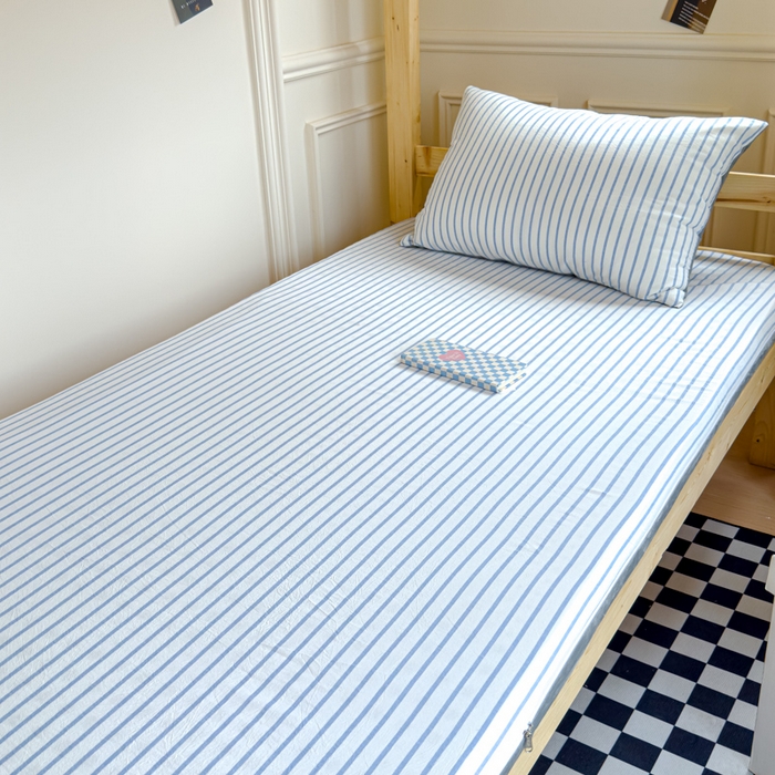 91家纺网 家纺一手货源 找家纺 金丝鸟家纺 2024新款全棉色织水洗棉水晶绒床垫套 蓝色中条