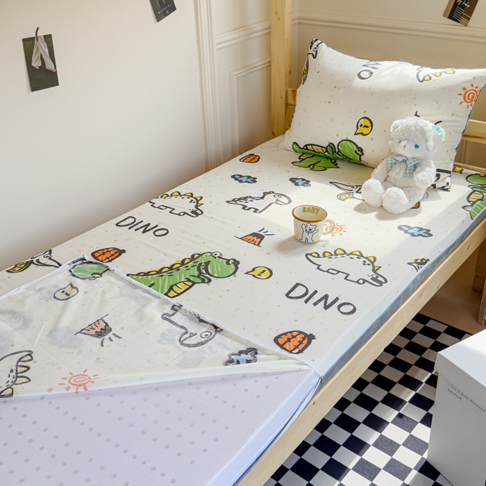 91家纺网 家纺一手货源 找家纺 金丝鸟家纺 2024新款全棉水晶绒床垫套 抗浪恐龙