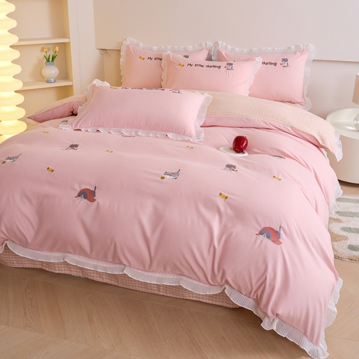 91家纺网 家纺一手货源 找家纺 梧桐家居 2024新款全棉磨毛刺绣四件套-糖果小猫 糖果小猫-粉