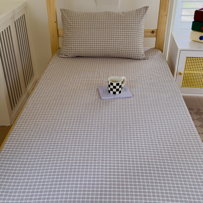 91家纺网 家纺一手货源 找家纺 金丝鸟家纺 2024新款A类全棉色织水洗棉单床笠系列（学生床） 浅绿红条田格