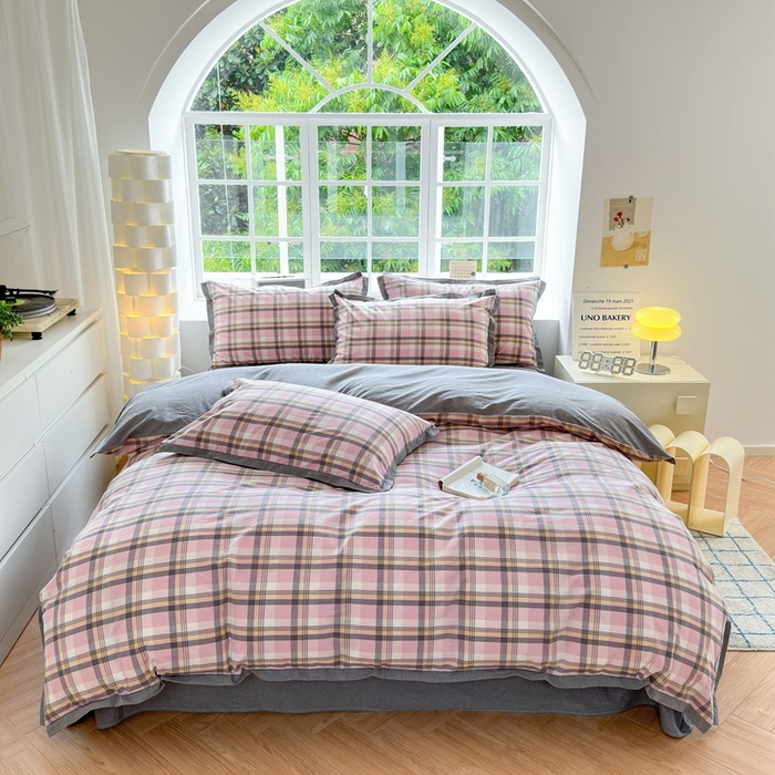 91家纺网 家纺一手货源 找家纺 宜家坊 2024新款全棉色织水洗棉宽边断角四件套 幸福恋曲-粉