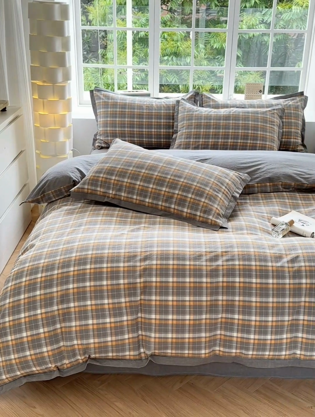 91家纺网 家纺一手货源 找家纺 宜家坊 2024新款全棉色织水洗棉宽边断角四件套 小幸运-橙灰