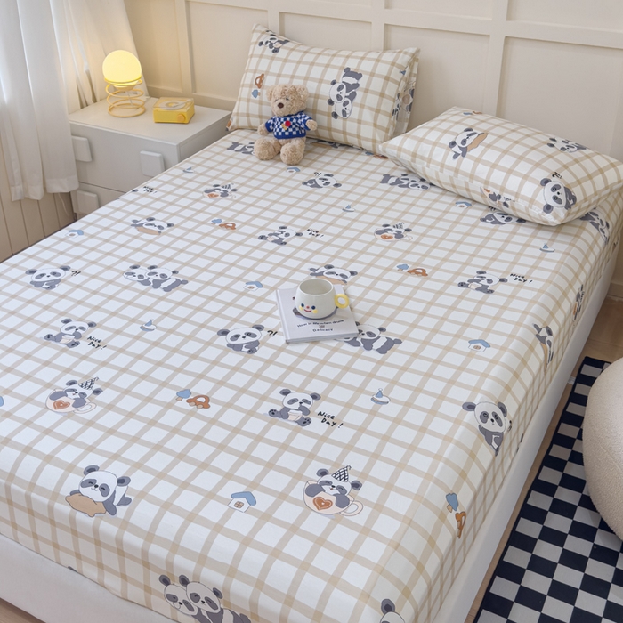 91家纺网 家纺一手货源 找家纺 金丝鸟家纺 2024新款全棉小清新印花单床笠系列 格子米兜