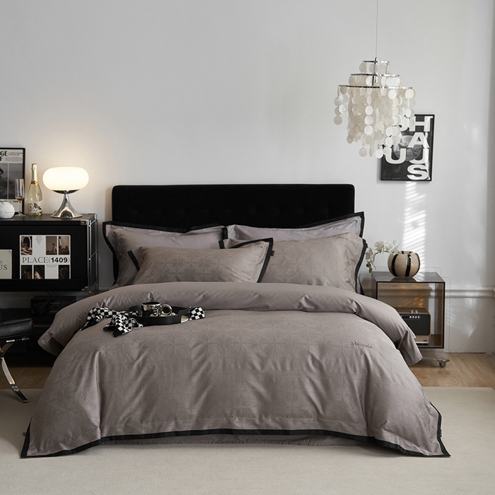 91家纺网 家纺一手货源 找家纺 安莱生活 2024新款60S天丝棉提花四件套（黑金系列） 黑金系列-镜中渊