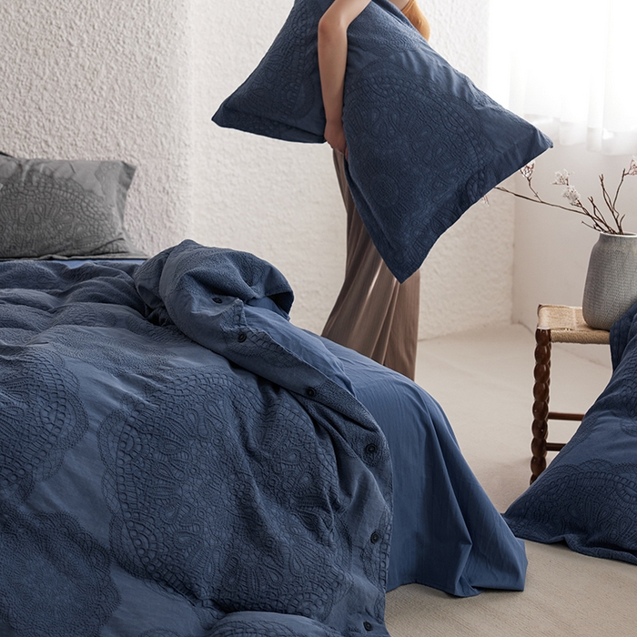 91家纺网 家纺一手货源 找家纺 安莱生活 2025新款棉麻纱洗大提花四件套--梦露系列 梦露-深蓝