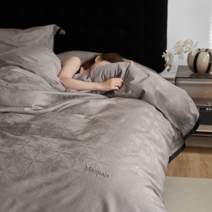 91家纺网 家纺一手货源 找家纺 安莱生活 2024新款60S天丝棉提花四件套（黑金系列） 黑金系列-镜中渊