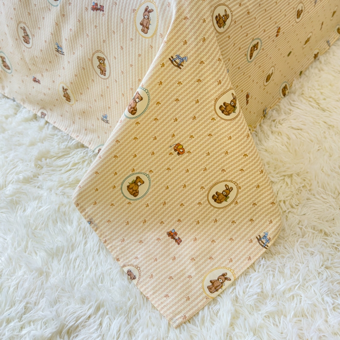 91家纺网 家纺一手货源 找家纺 金丝鸟家纺 2024新款全棉小清新印花单床单系列 美美熊