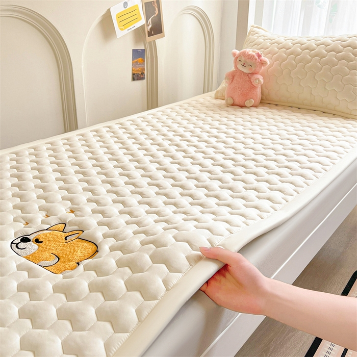 91家纺网 家纺一手货源 找家纺 雯豆家纺 2024新款学生上下铺纯色绣花床垫床褥宿舍单人床护垫-柯基 床褥款-柯基-皓月白