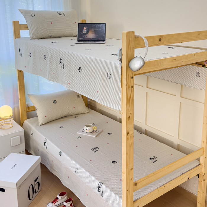 91家纺网 家纺一手货源 找家纺 金丝鸟家纺 2024新款全棉小清新印花单床单系列（学生床） 小萌猫