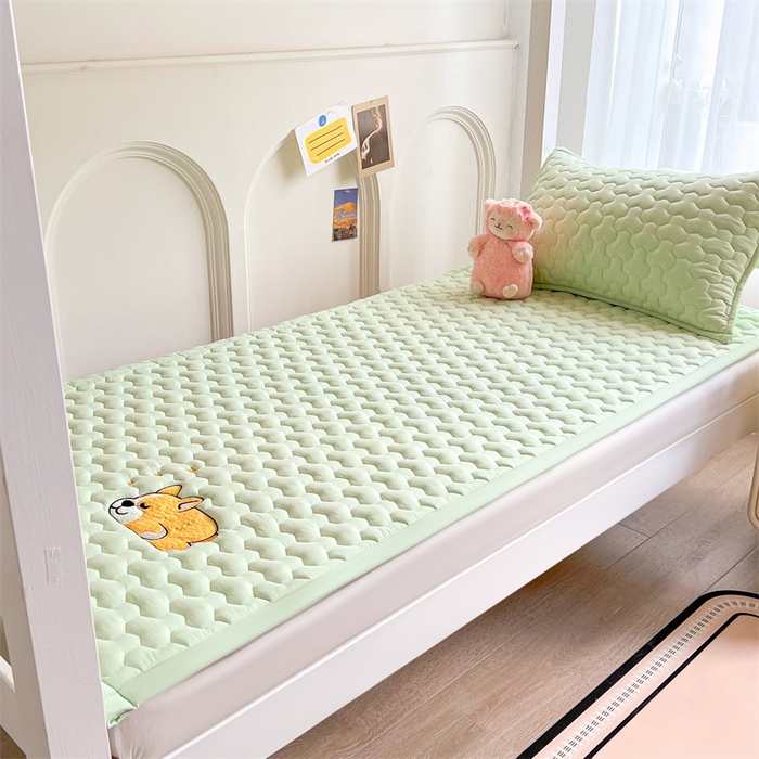 91家纺网 家纺一手货源 找家纺 雯豆家纺 2024新款学生上下铺纯色绣花床垫床褥宿舍单人床护垫-柯基 床褥款-柯基-清雅绿