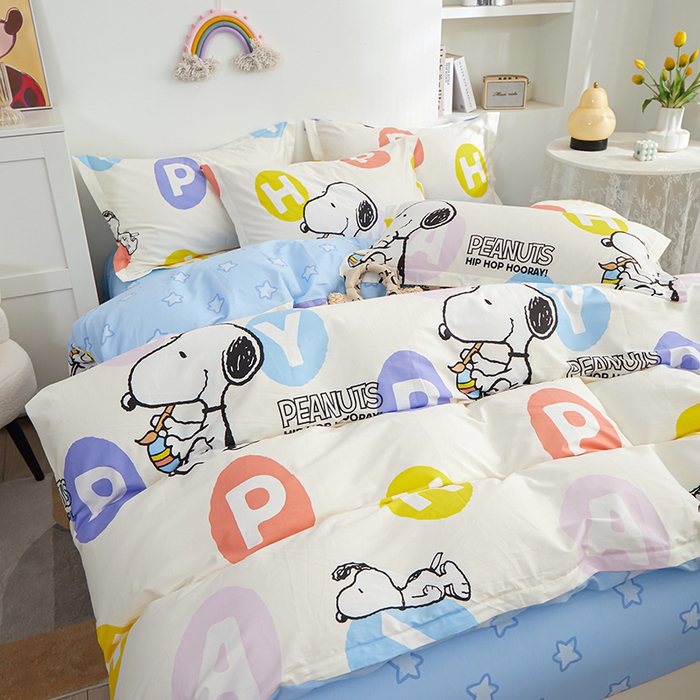 91家纺网 家纺一手货源 找家纺 钰伶 13372全棉史努比纯棉床单床笠款四件套（预留6厘米缩水尺寸） 彩色字母