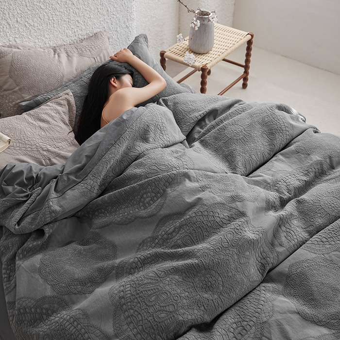 91家纺网 家纺一手货源 找家纺 安莱生活 2025新款棉麻纱洗大提花四件套--梦露系列 梦露-深灰