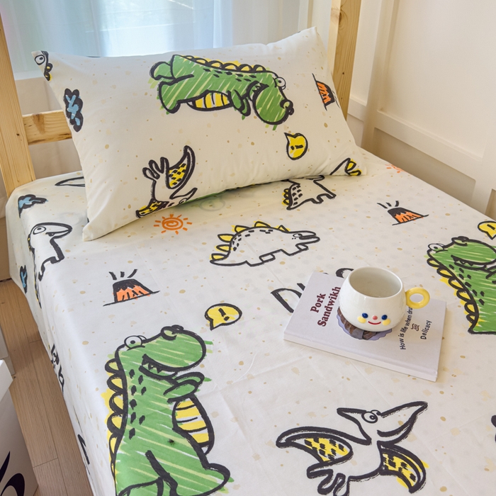 91家纺网 家纺一手货源 找家纺 金丝鸟家纺 2024新款全棉小清新印花单床单系列（学生床） 抗浪恐龙