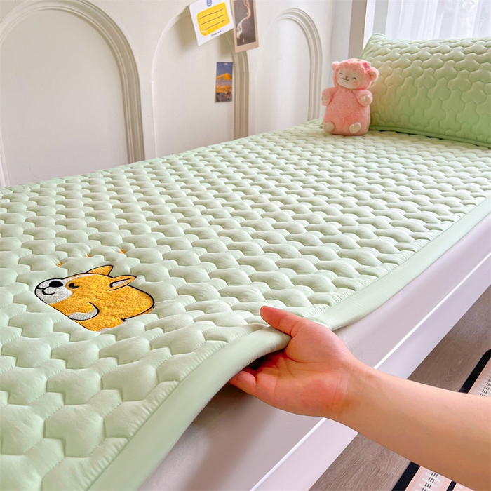 91家纺网 家纺一手货源 找家纺 雯豆家纺 2024新款学生上下铺纯色绣花床垫床褥宿舍单人床护垫-柯基 床褥款-柯基-清雅绿