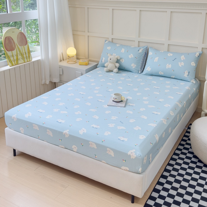 91家纺网 家纺一手货源 找家纺 金丝鸟家纺 2024新款全棉小清新印花单床笠系列 婴儿蓝汪