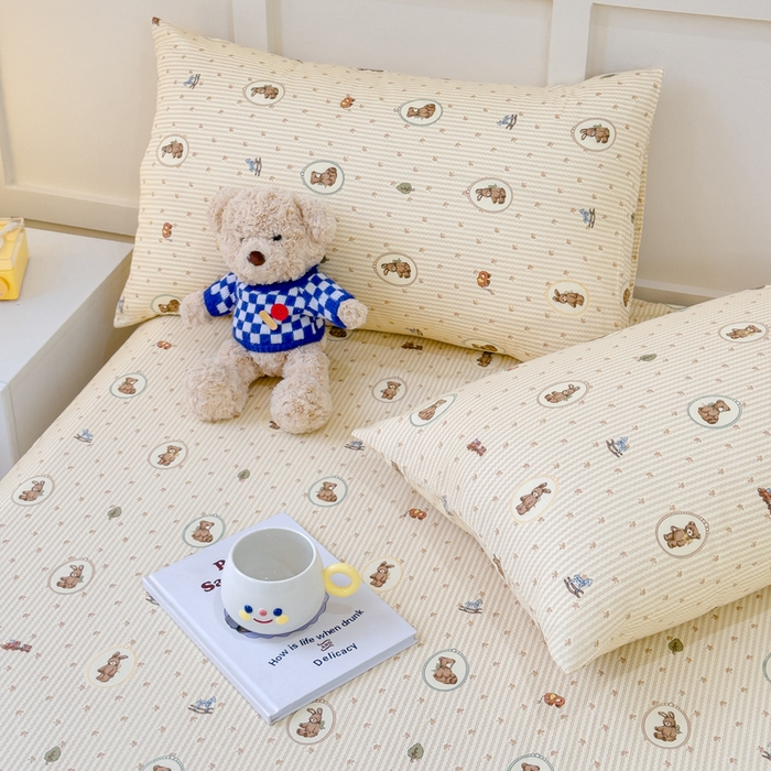 91家纺网 家纺一手货源 找家纺 金丝鸟家纺 2024新款全棉小清新印花单床笠系列 美美熊