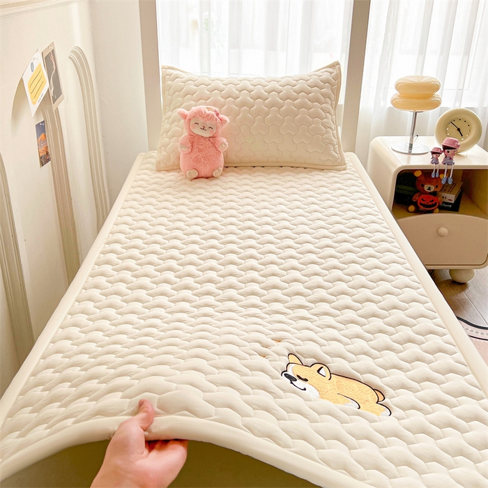 91家纺网 家纺一手货源 找家纺 雯豆家纺 2024新款学生上下铺纯色绣花床垫床褥宿舍单人床护垫-柯基 床褥款-柯基-皓月白