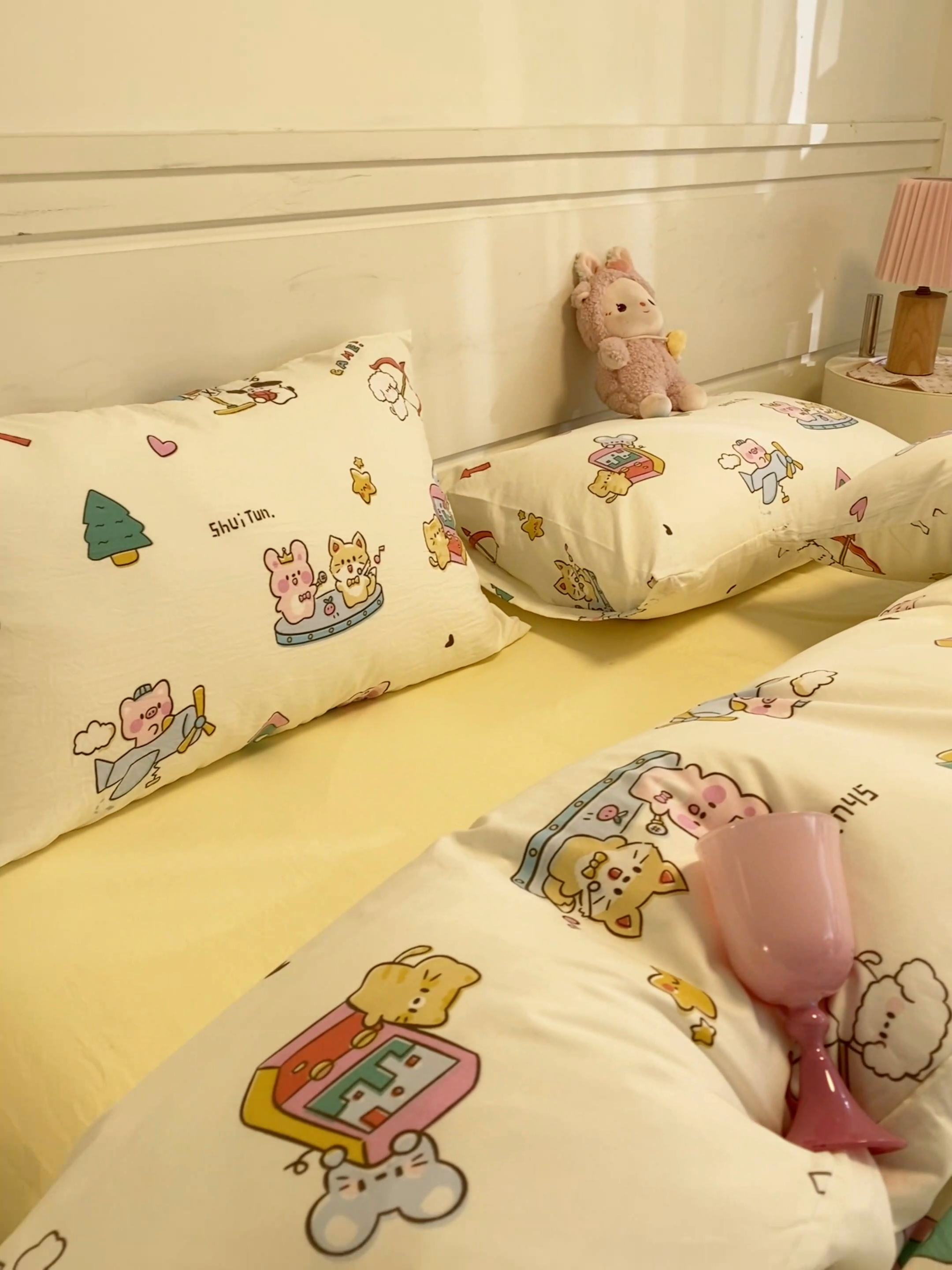 91家纺网 家纺一手货源 找家纺 海岛哥哥 2024新款超柔云朵棉ins风小红书花卉混搭系列四件套 混搭-欢乐园