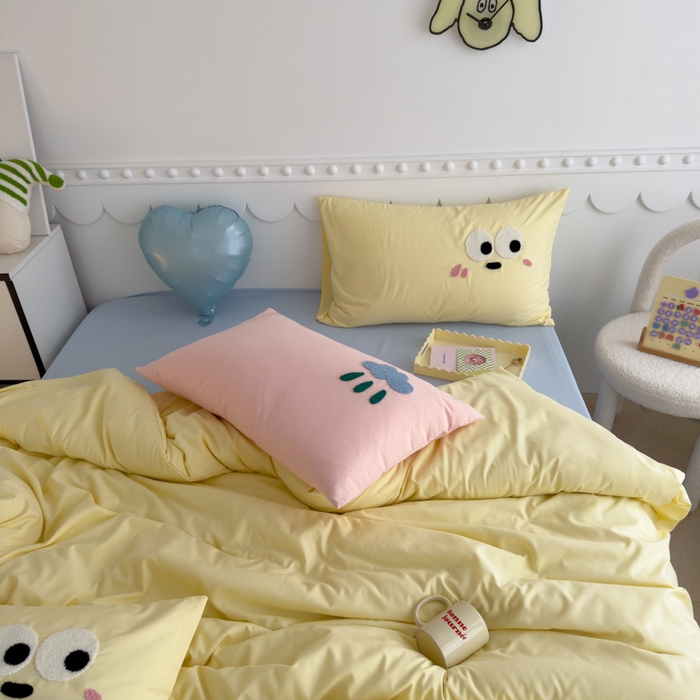 91家纺网 家纺一手货源 找家纺 曼谷家纺 新款软糯糯个性毛巾绣四件套磨毛床上用品水洗棉三件套件 棉花糖-芝士蓝