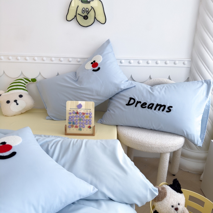 91家纺网 家纺一手货源 找家纺 曼谷家纺 新款软糯糯个性毛巾绣四件套磨毛床上用品水洗棉三件套件 马戏团-蓝芝士