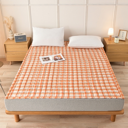 91家纺网 家纺一手货源 找家纺 艾兜坊 2024新款可水洗原棉夹棉床垫 橙黄格