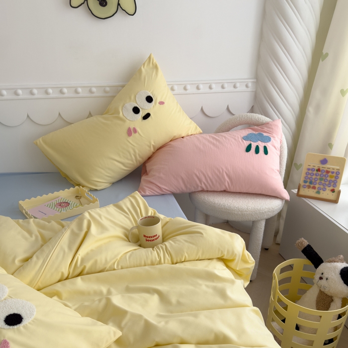 91家纺网 家纺一手货源 找家纺 曼谷家纺 新款软糯糯个性毛巾绣四件套磨毛床上用品水洗棉三件套件 棉花糖-芝士蓝