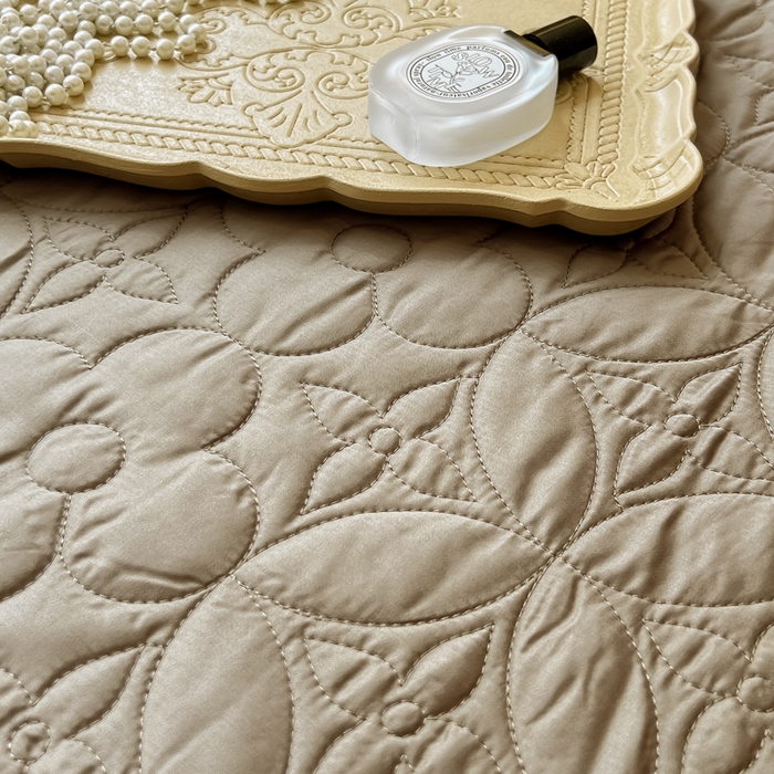 91家纺网 家纺一手货源 找家纺 若未家居 LOVEWE HOUSE 2025新款50S兰精天丝软凉席床盖三件套 摩卡棕