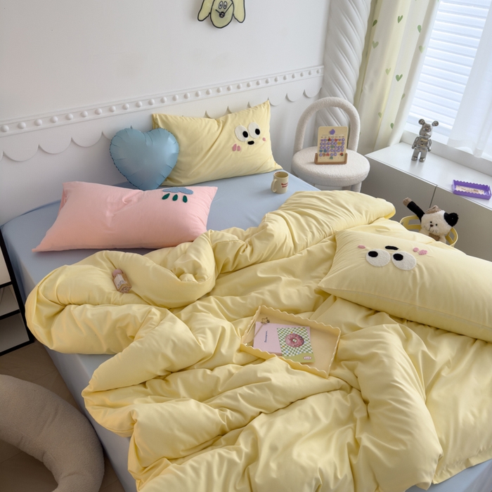 91家纺网 家纺一手货源 找家纺 曼谷家纺 新款软糯糯个性毛巾绣四件套磨毛床上用品水洗棉三件套件 棉花糖-芝士蓝