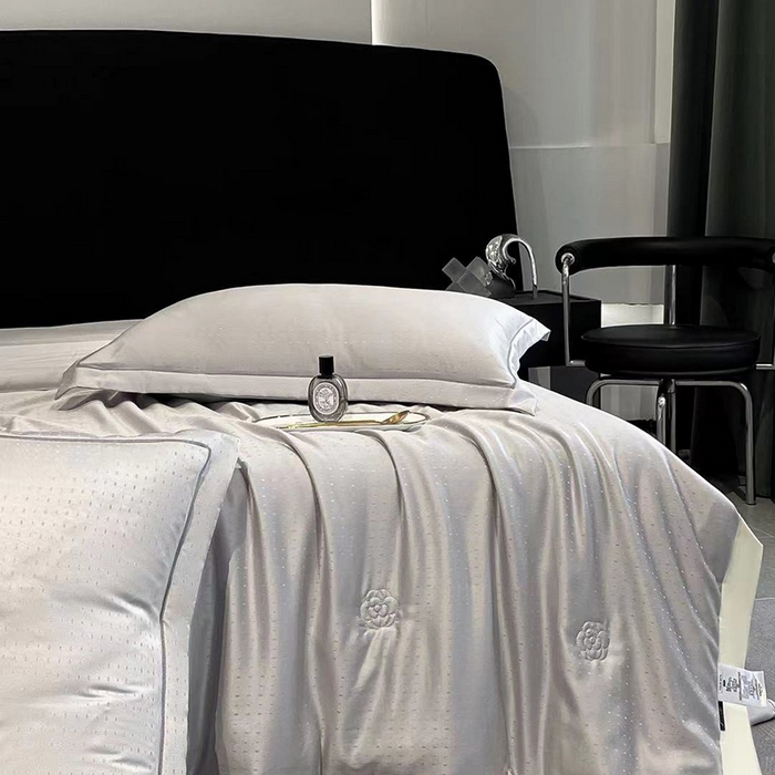 91家纺网 家纺一手货源 找家纺 （总）丽卡家纺  家居馆 2025新款巴夏纯色拼色夏被四件套