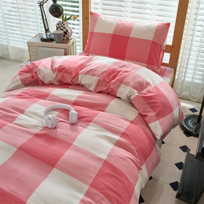 91家纺网 家纺一手货源 找家纺 三沁 2024新款全棉色织水洗棉开学季学生六件套 粉白大格