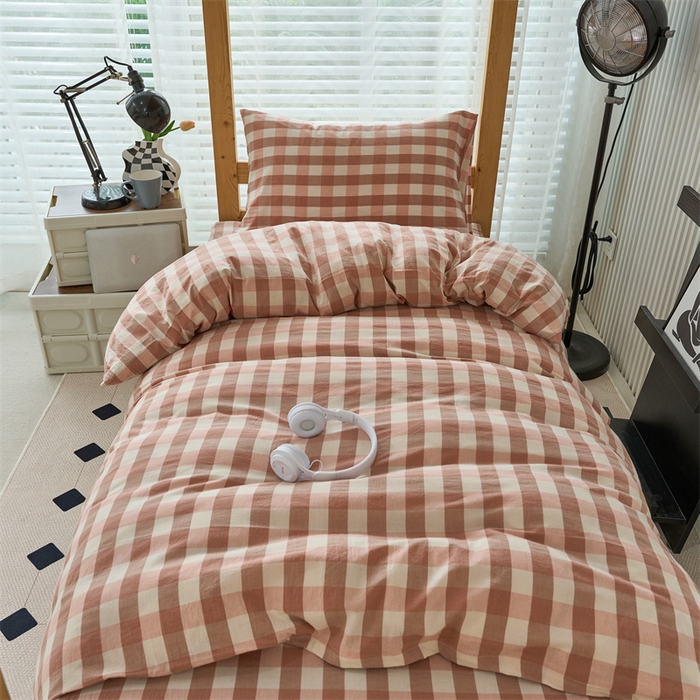 91家纺网 家纺一手货源 找家纺 三沁 2024新款全棉色织水洗棉开学季学生六件套 粉白中格