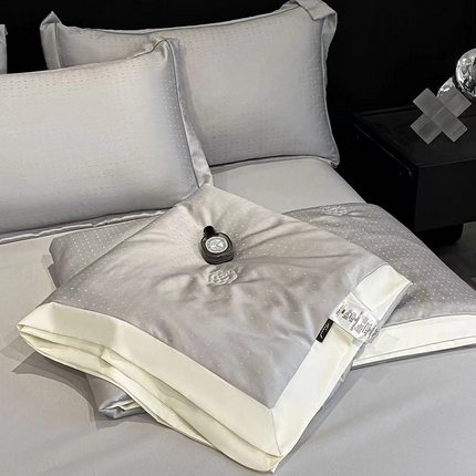 91家纺网 家纺一手货源 找家纺 丽卡家纺  家居馆 2025新款巴夏纯色拼色夏被四件套 灰色