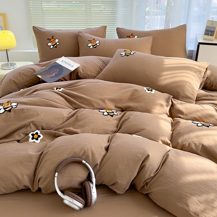 寐时代 2024新款A类水洗亲肤立体毛巾绣四件套四季通用款 甜蜜（咖）