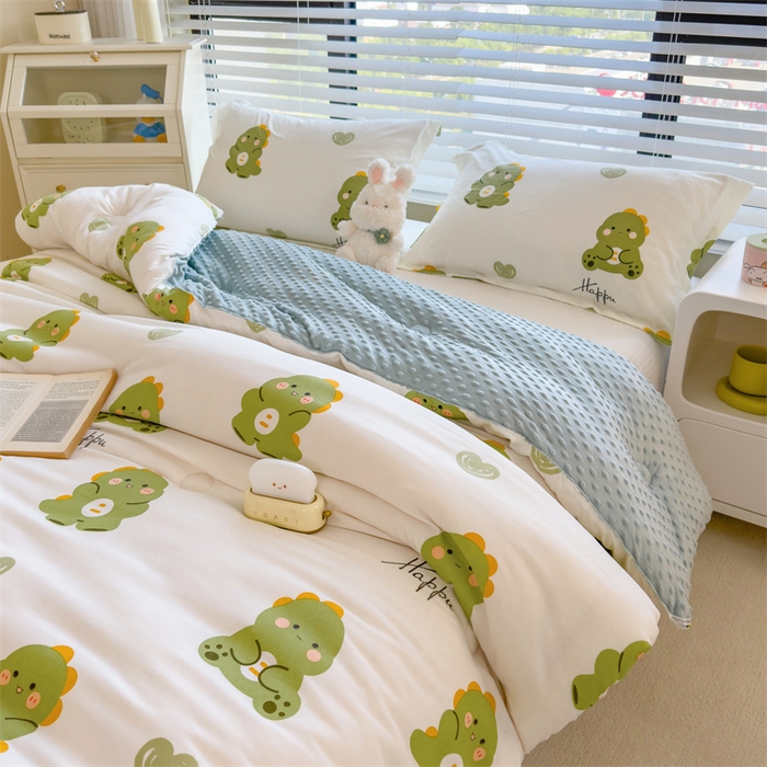 91家纺网 家纺一手货源 找家纺 恒畅 2024新款A类水洗棉印花豆豆绒秋冬被 豆豆被-爱心恐龙