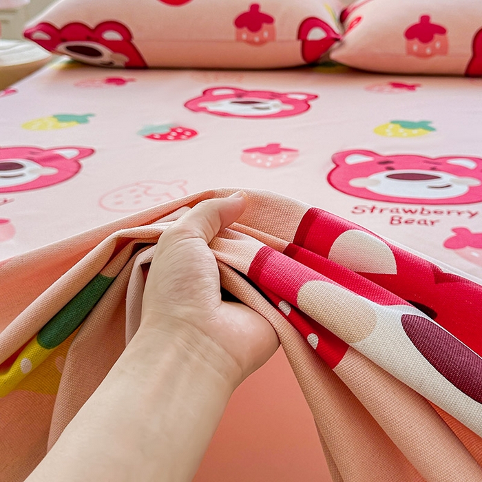 91家纺网 家纺一手货源 找家纺 晓时候 2025新款原棉老粗布床单印花凉席三件套软凉席 草莓熊